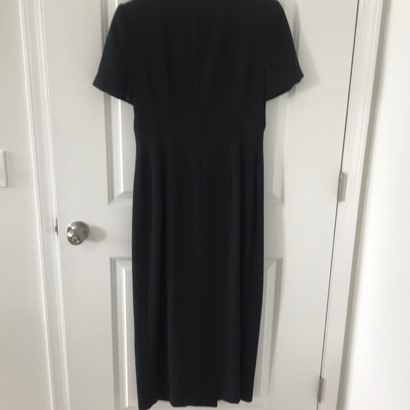 Ankle-length black dress by Maggy London - Picture 5 of 5